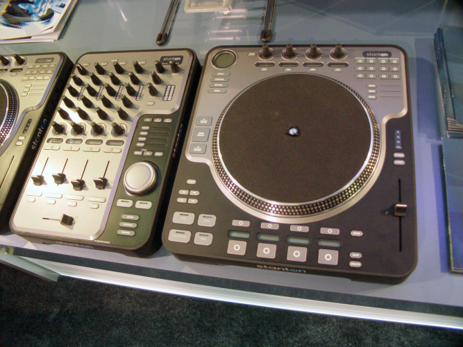 StantonDJcontroller